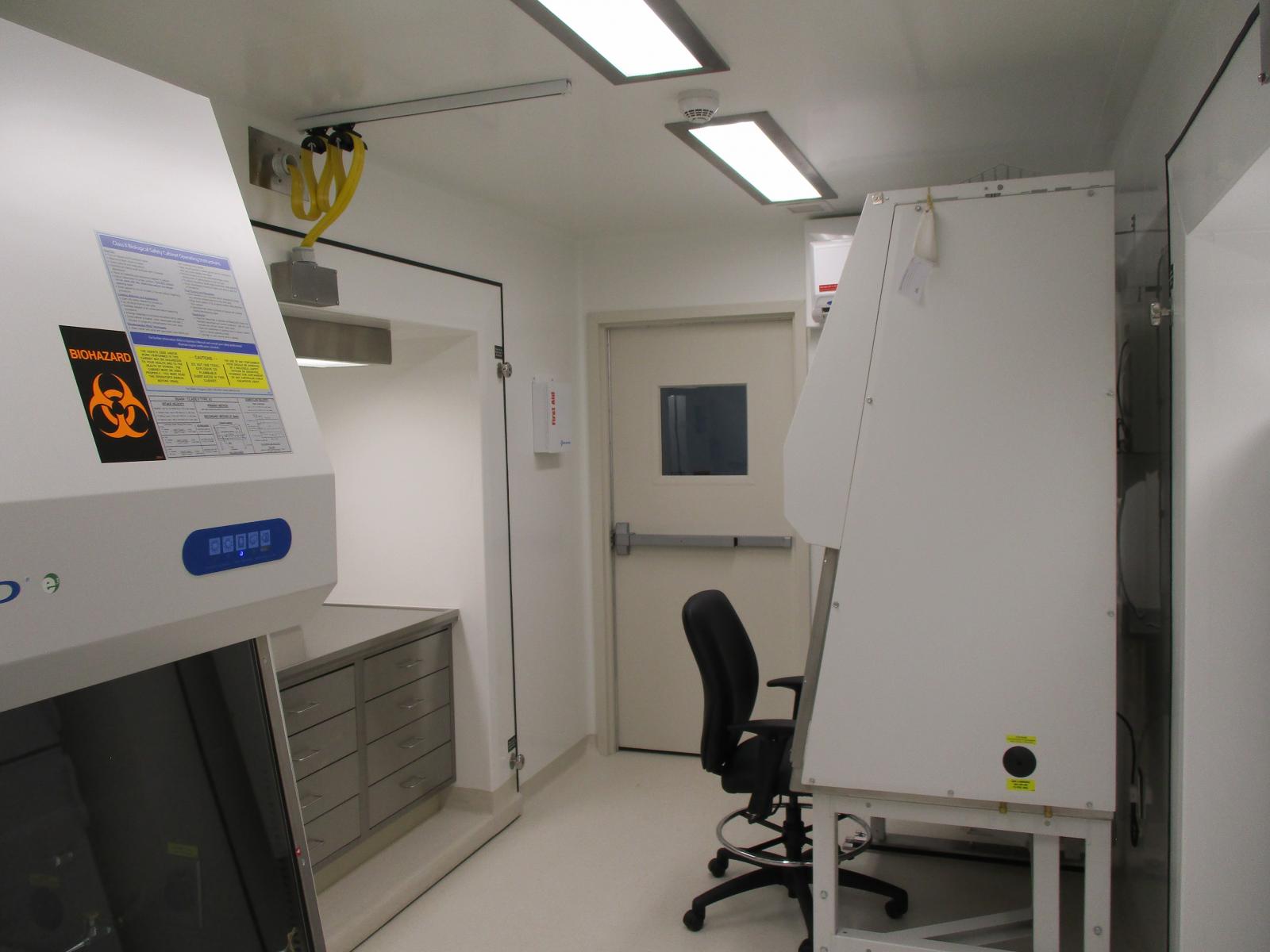 ReadyPOD Self-Sustained Mobile Laboratory System